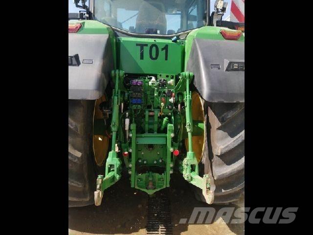 John Deere 7R310 Tractors