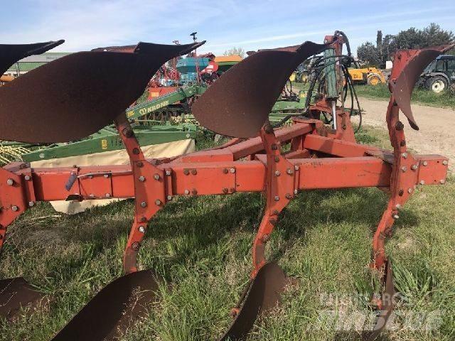 Kverneland LF8 Ploughs