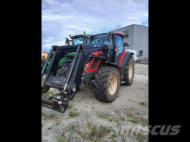 Valtra G115 Tractors