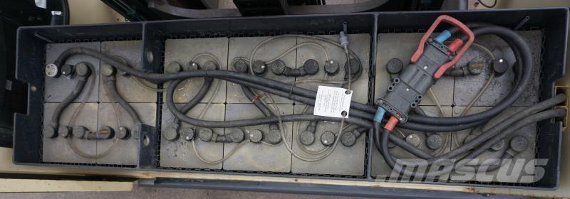 Hubtex S40E Side loader