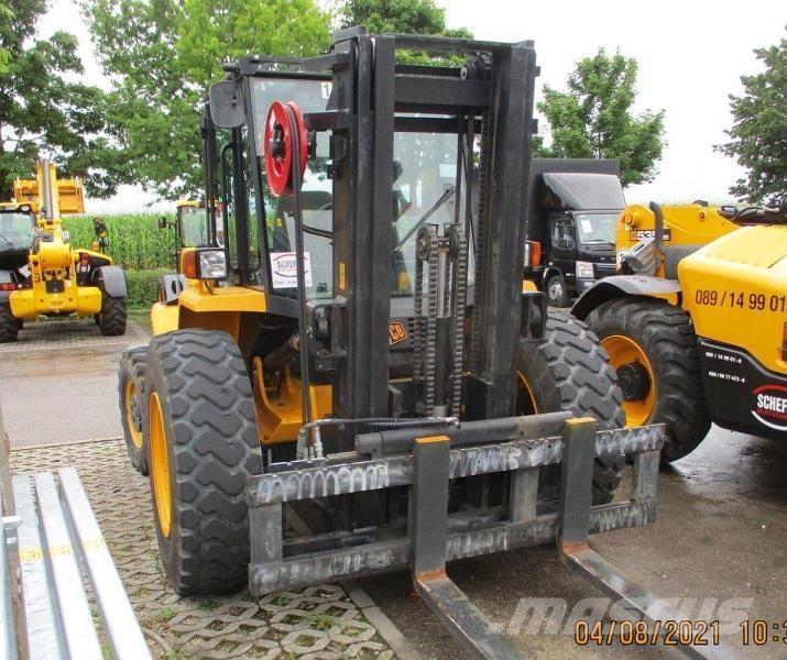 JCB 940-4 Rough terrain truck