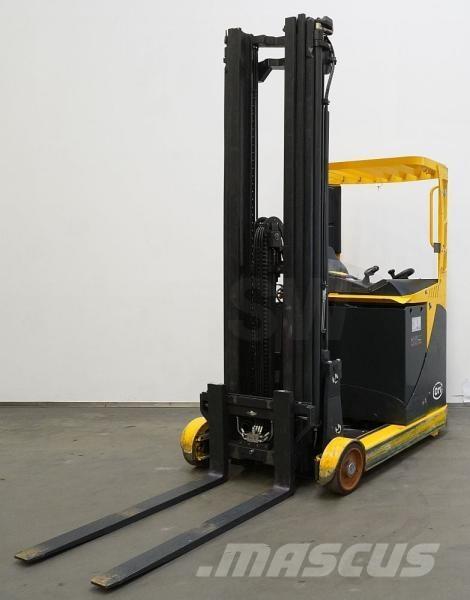 OM Xi 14 Reach truck