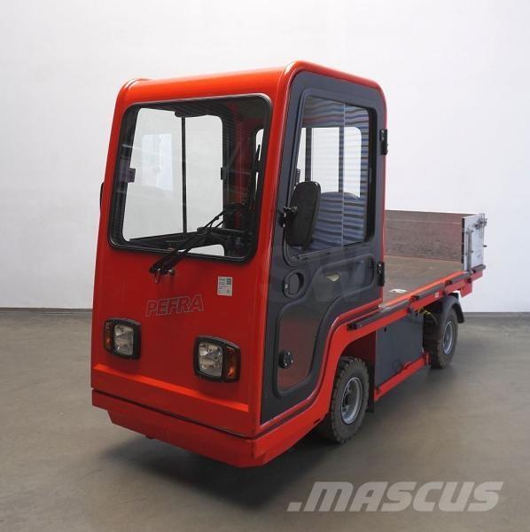 Pefra 610 Tow truck