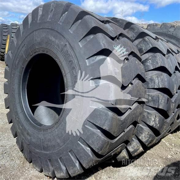  MAGNA 23.5X25 Tyres, wheels and rims
