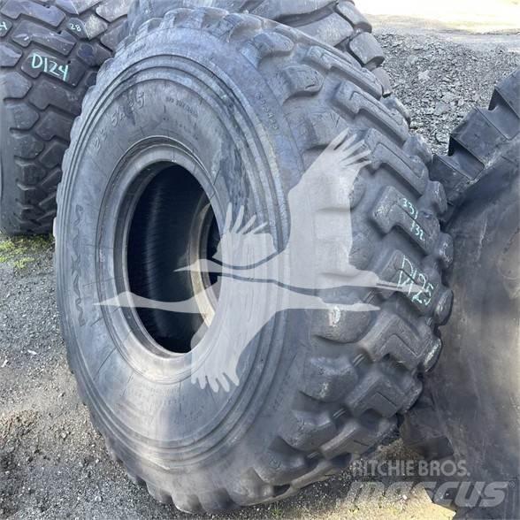  MAXAM 23.5R25 Tyres, wheels and rims