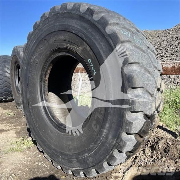 Titan 20.5R25 Tyres, wheels and rims