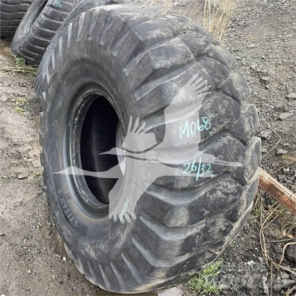 Titan 23.5x25 Tyres, wheels and rims