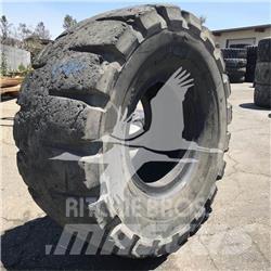 Toyo 35/65x33 Tyres, wheels and rims