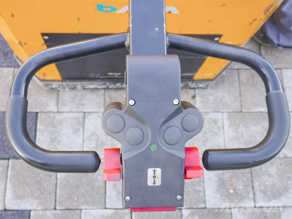 Baka EGS 1,5-44 Pedestrian stacker