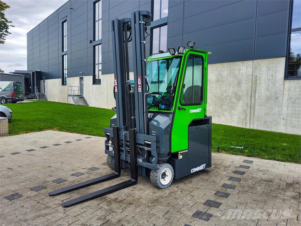 Combilift CBE 3000 4-way reach truck