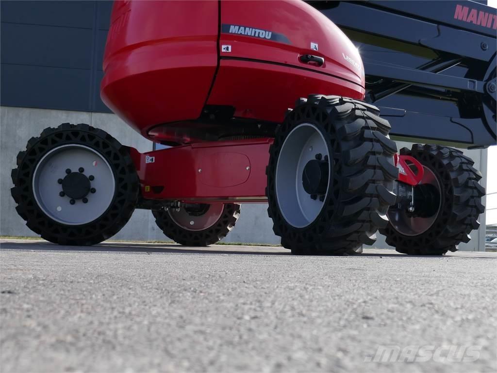 Manitou 200 ATJ Articulated boom lifts