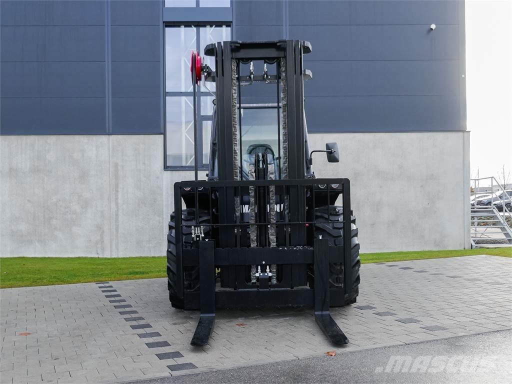 Manitou M 50-4 Rough terrain truck