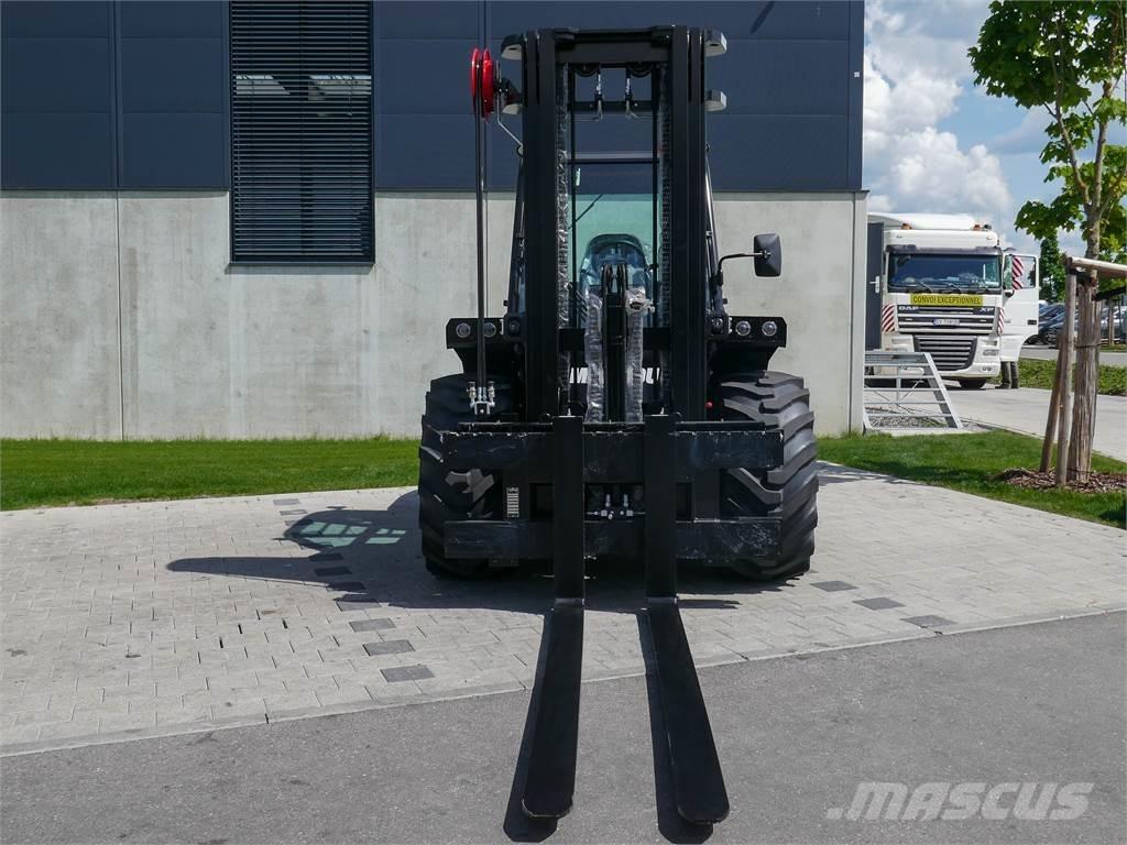 Manitou M 50-4 Rough terrain truck