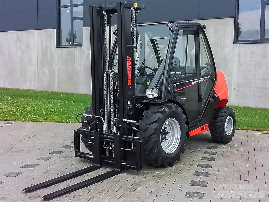 Manitou MC 25-4 Rough terrain truck
