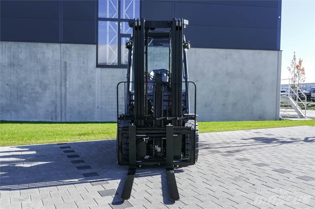 Toyota 02-8FGF30 LPG trucks