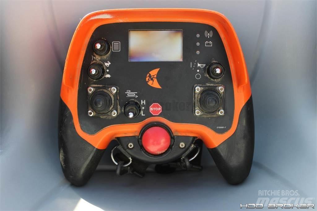 Ditch Witch JT24 Horizontal drilling rigs