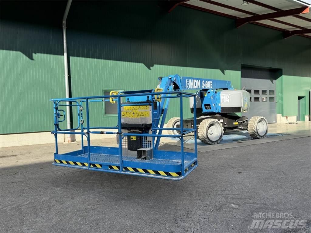 Genie S-60 FE Articulated boom lifts