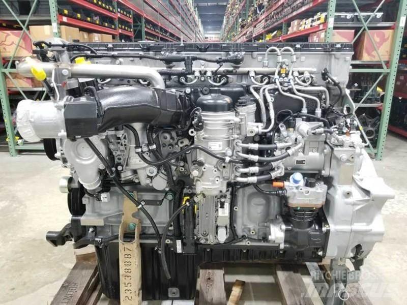 Detroit DD13 Engines