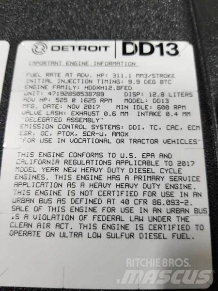 Detroit DD13 Engines