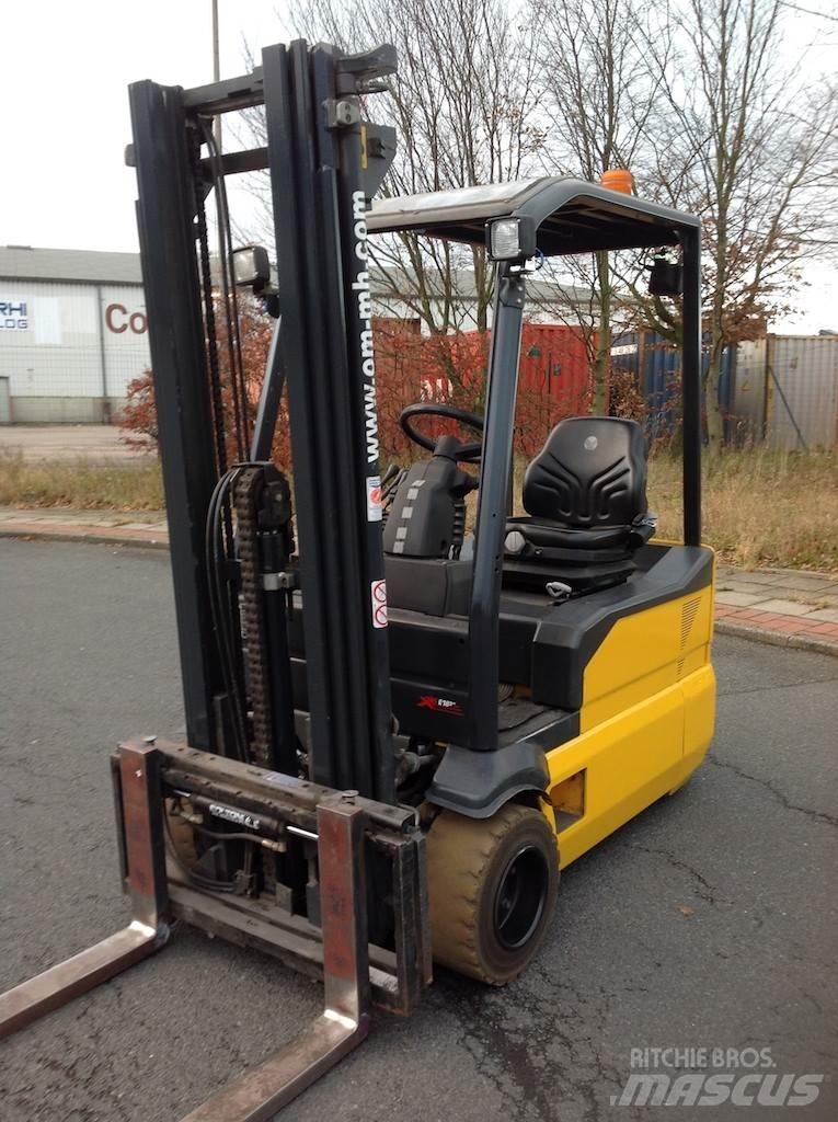 OM XE 18 3ac Electric forklift trucks