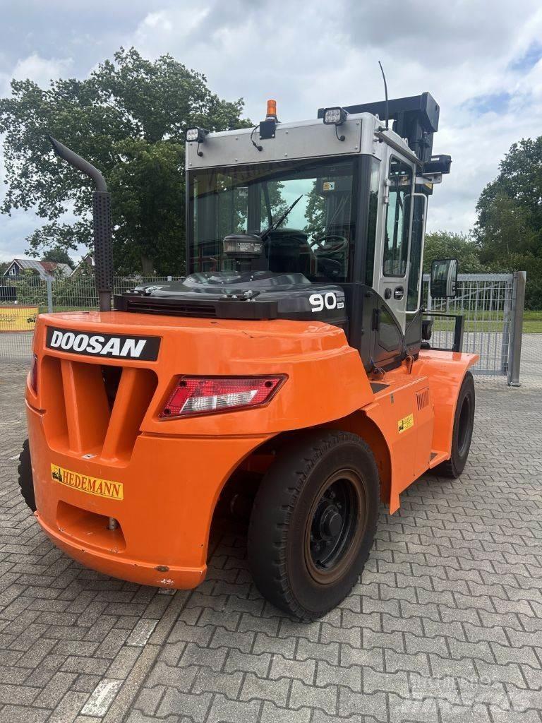 Doosan D90S-7 Diesel trucks