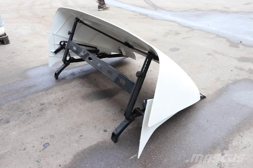 MAN TGS Tagspoiler Cabins and interior