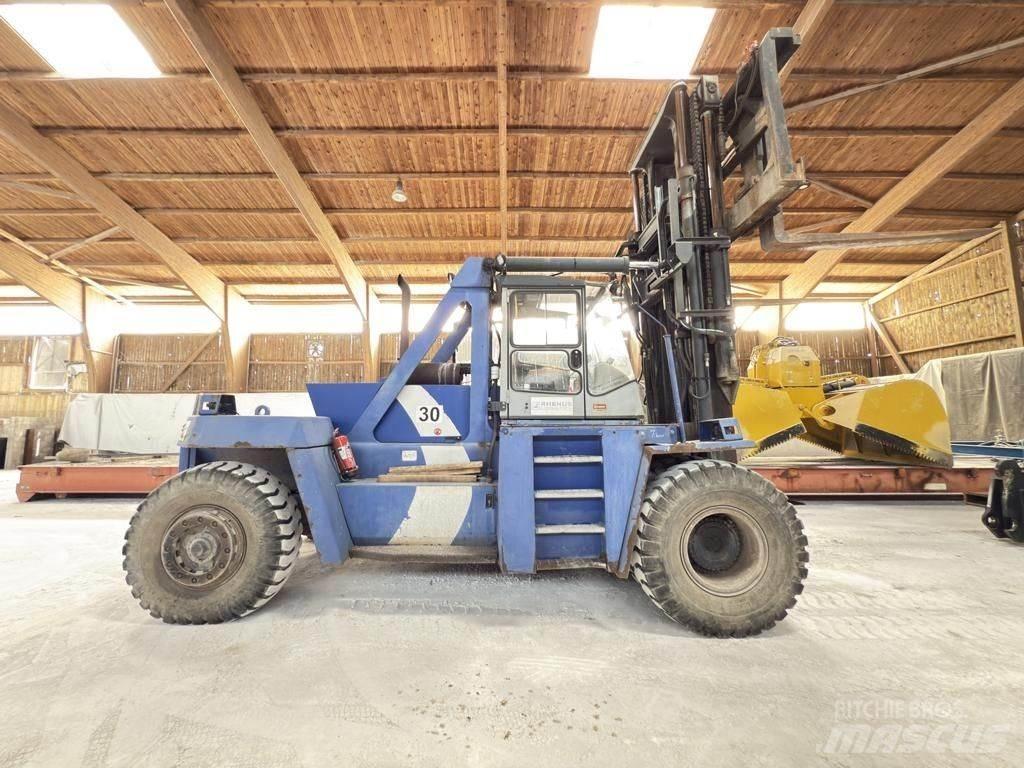 Kalmar DCD28-1200LB Diesel trucks