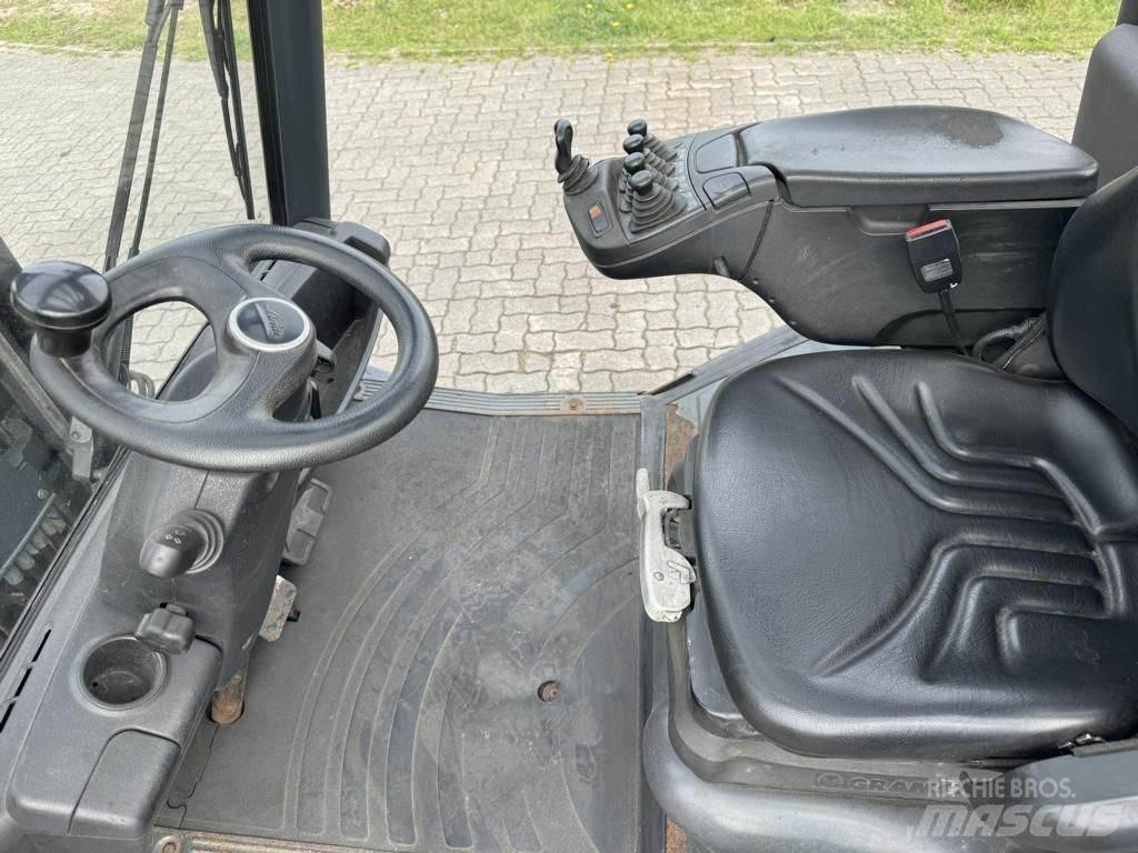 Linde H30D-02 Diesel trucks