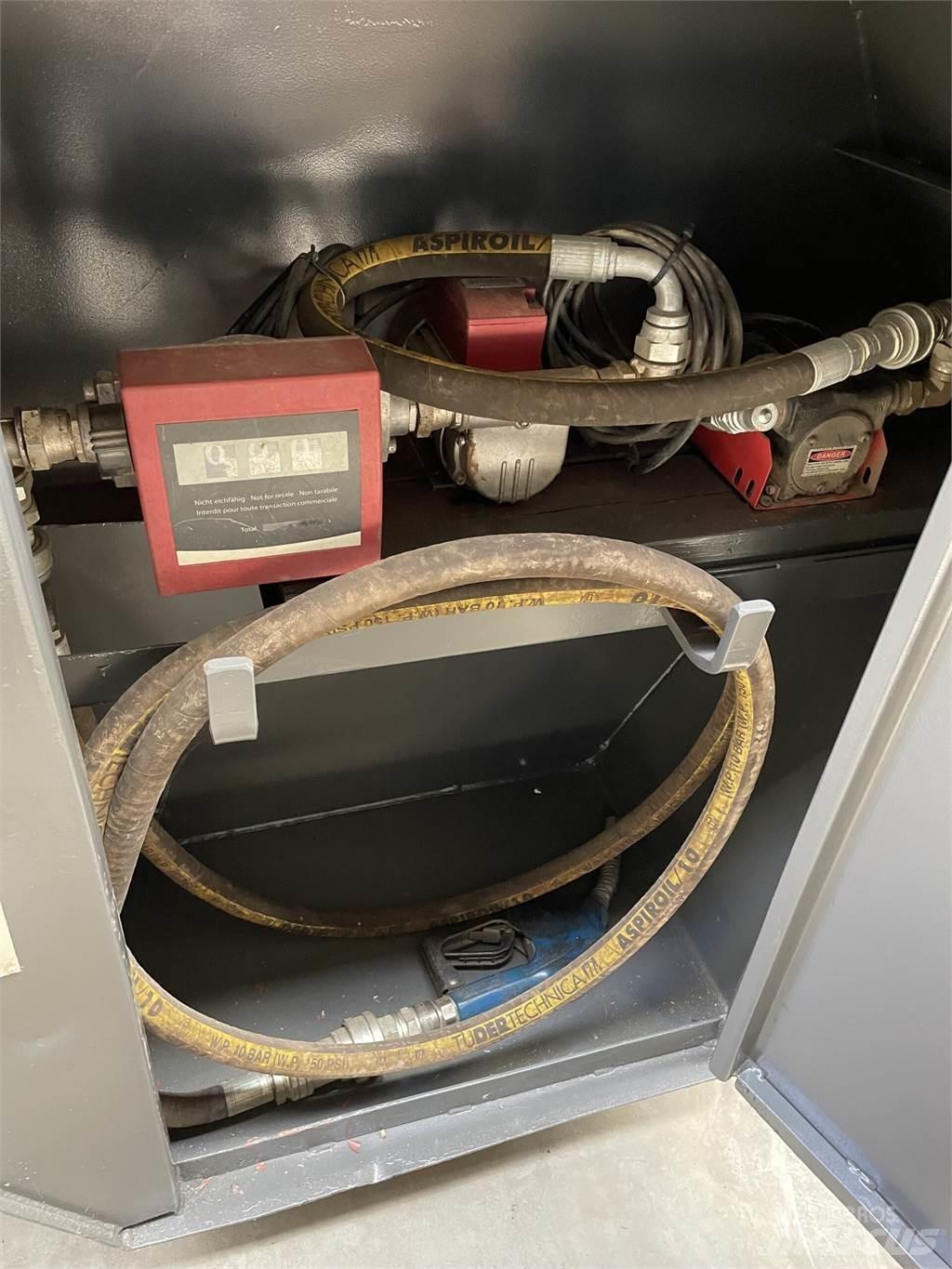  2000 ltr (ca) dieseltank Other components