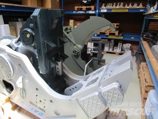 Daemo DMC210B betonsaks Crushers