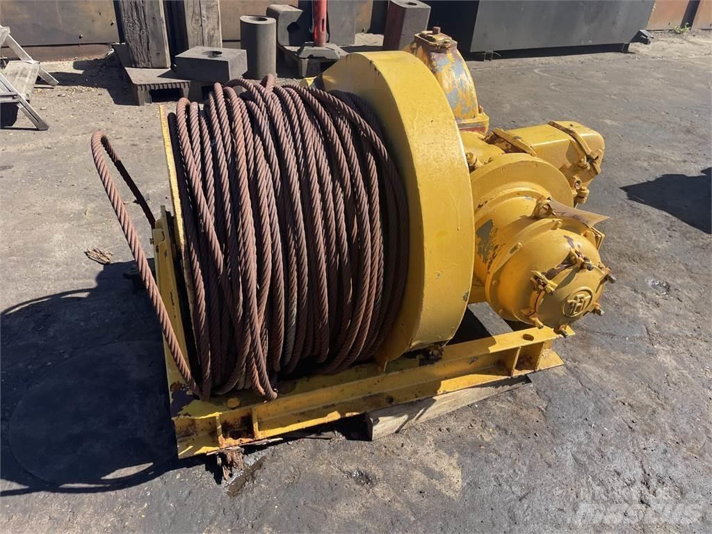  El-spil med gear og bremse Hoists and material elevators