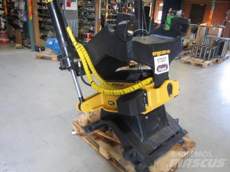 Engcon EC30 tiltrotator Quick connectors