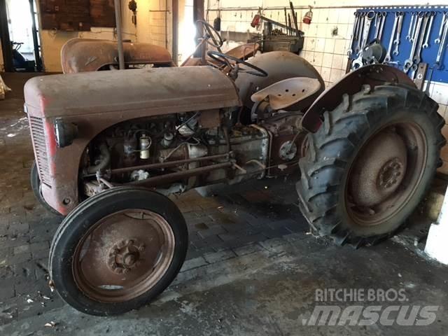 Ferguson traktor, Benzin Other