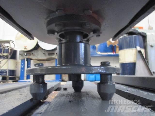  Jordbor, hydr. Drills