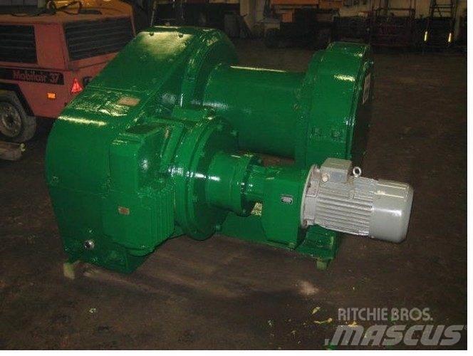  Spil Hoists and material elevators