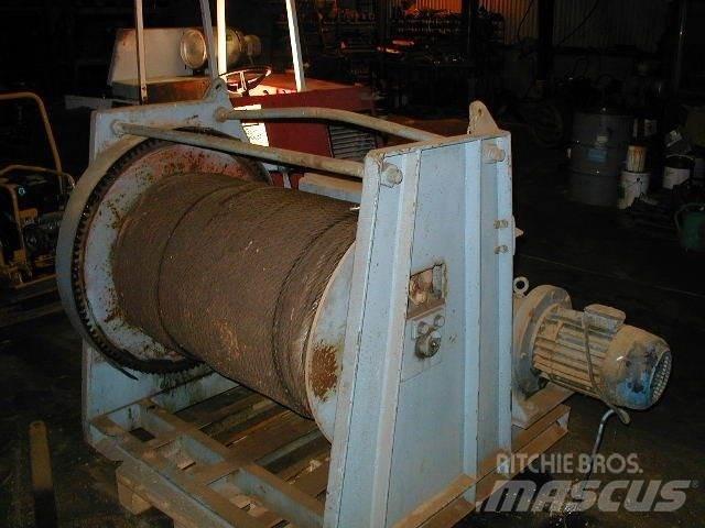  Spil Hoists and material elevators