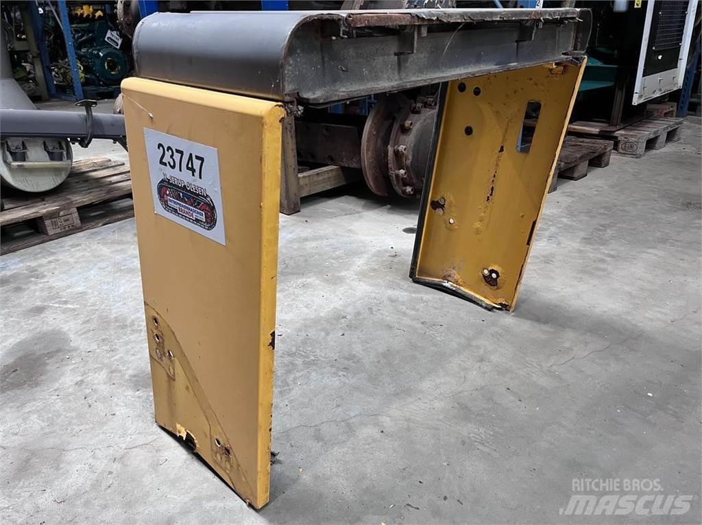  Top - & sideplade, Volvo L90E Other components