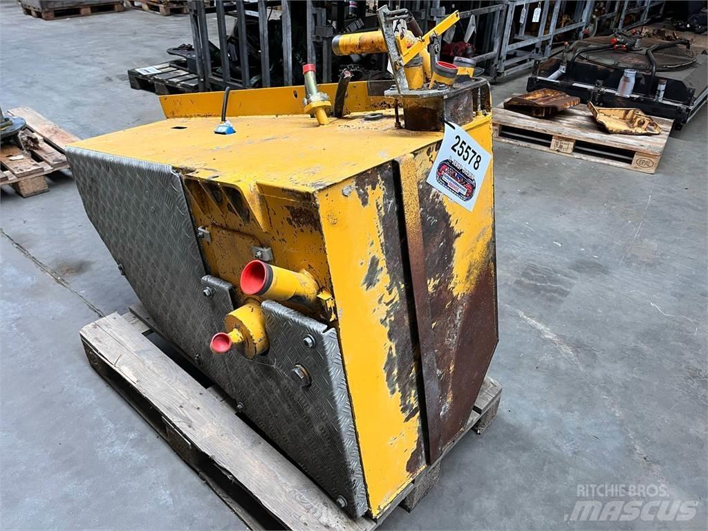 Volvo A35 brændstoftank Engines