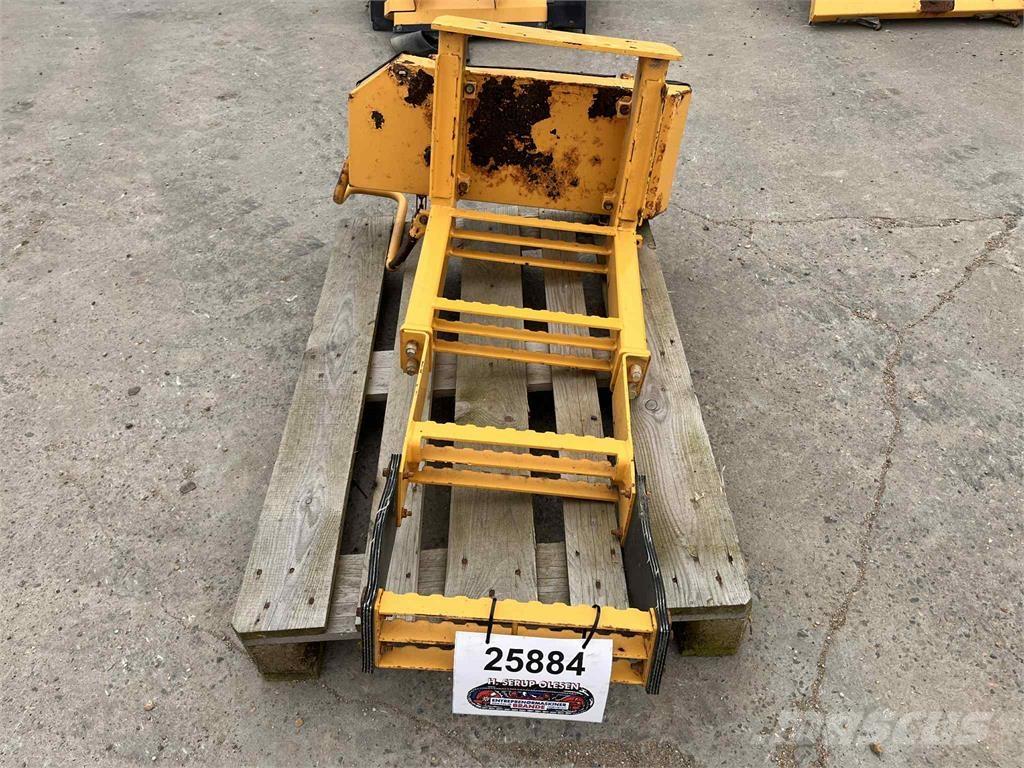 Volvo L220E trappe Other components