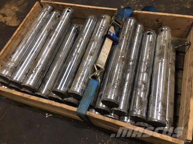 Volvo Skovlnagler - 39 stk. Other components