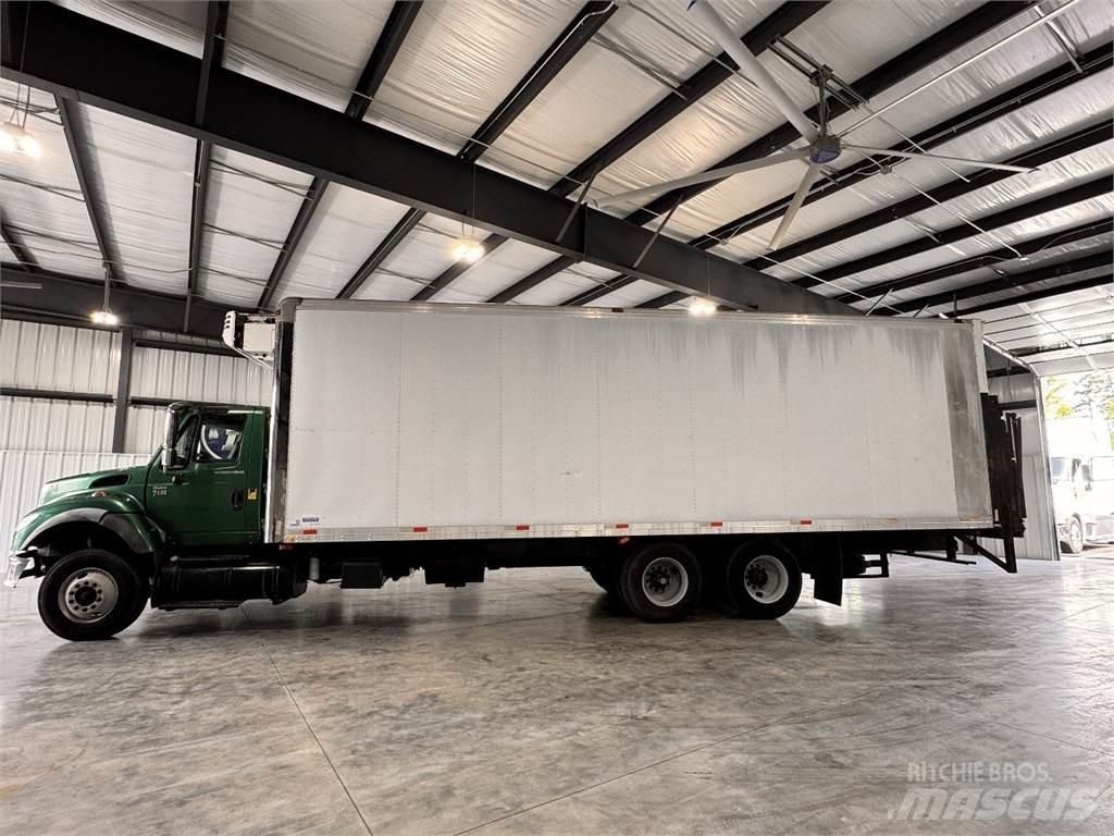 International 7600 Temperature controlled trucks