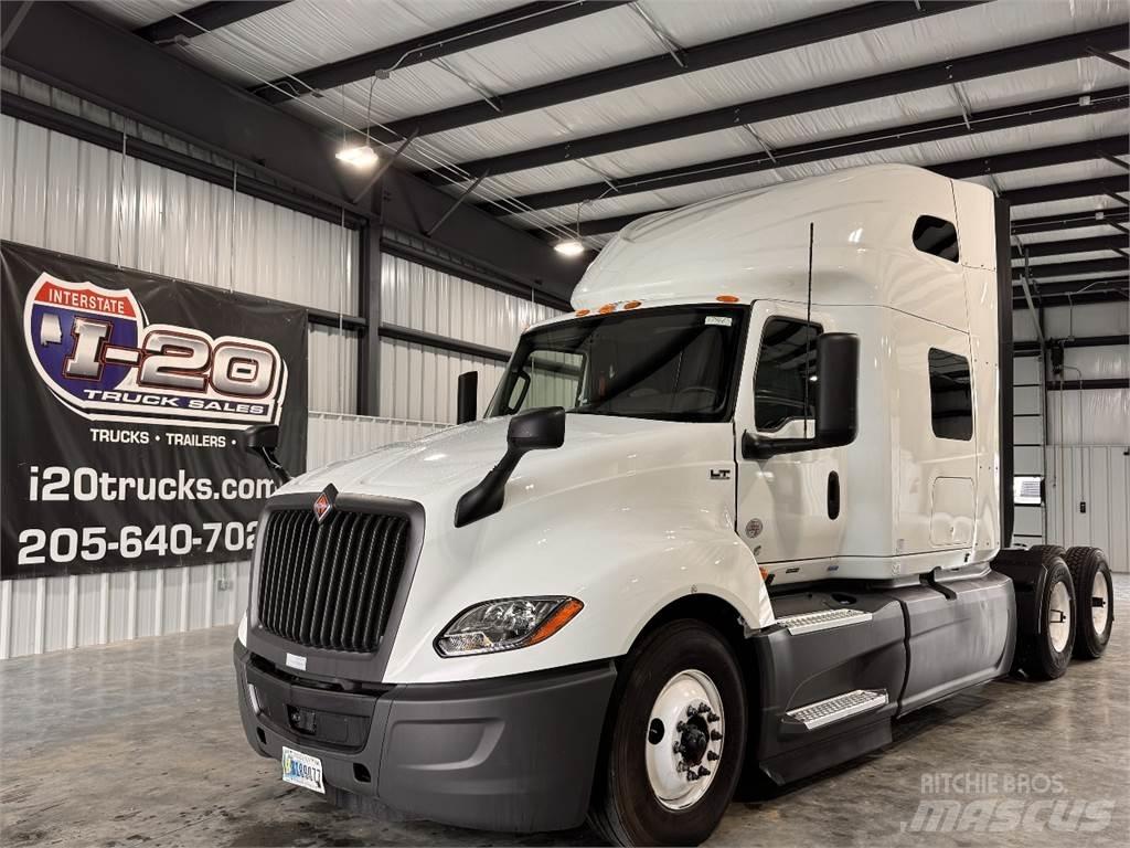 International LT625 Prime Movers