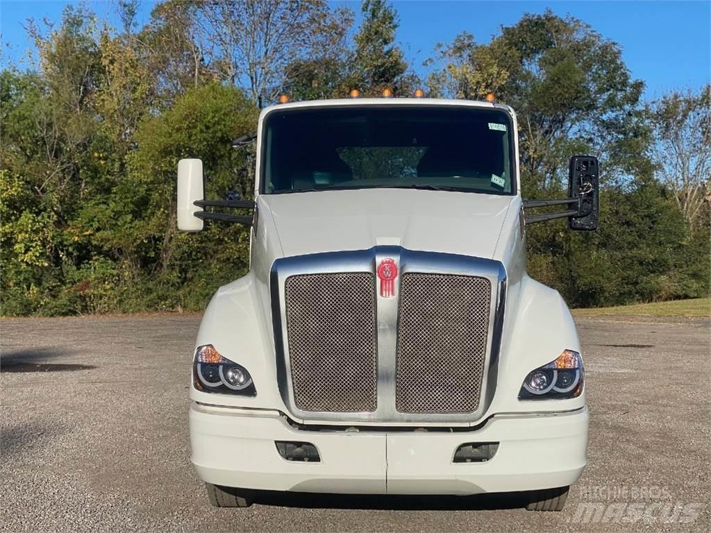 Kenworth T680 Prime Movers