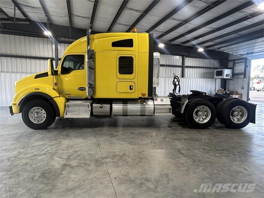 Kenworth T880 Prime Movers