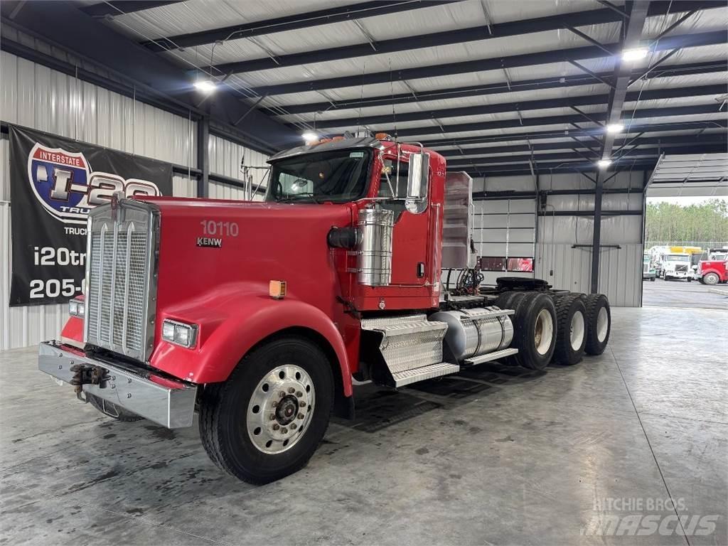 Kenworth W900 Prime Movers