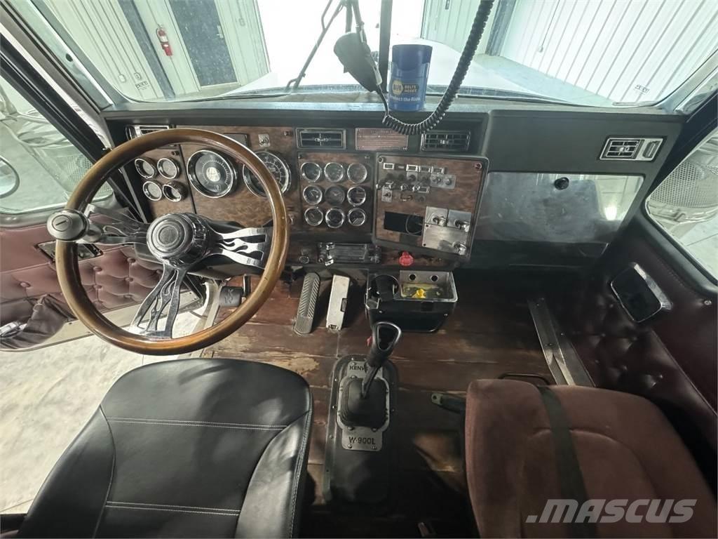 Kenworth W900 Prime Movers