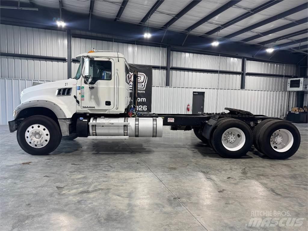 Mack GU713 Prime Movers