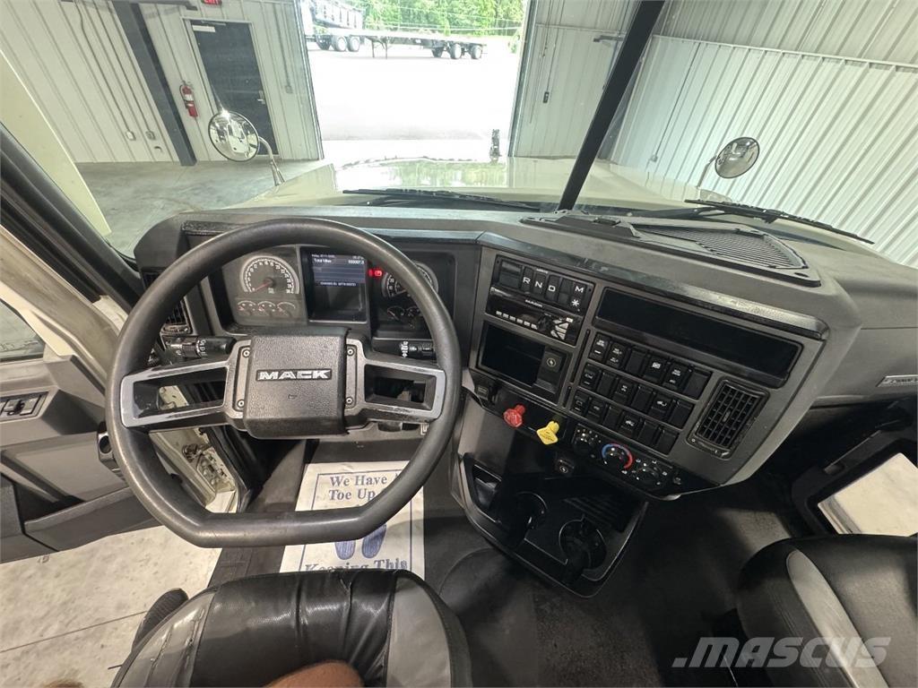 Mack Pinnacle Prime Movers