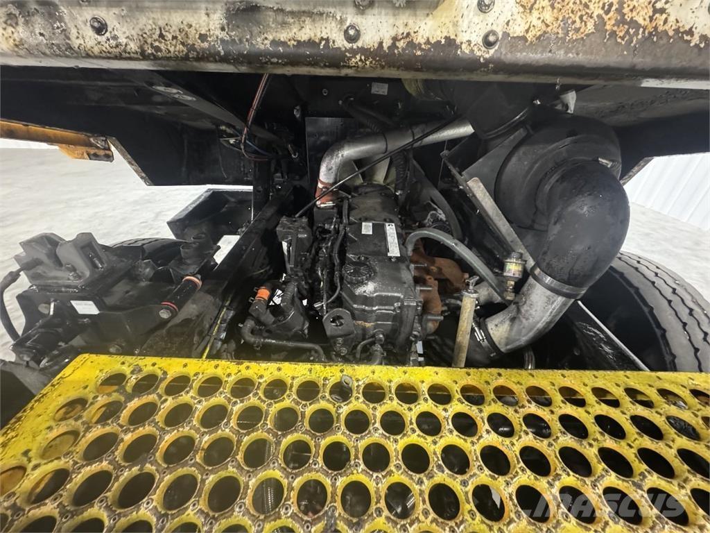 Ottawa Kalmar Terminal tractors