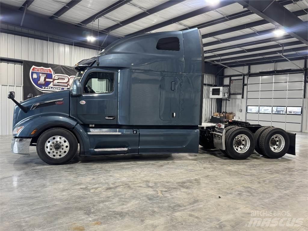 Peterbilt 579 Prime Movers